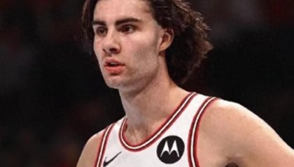 公牛27-0史诗级逆转，终结11连败拒被横扫，吉迪三双创历史