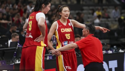 kaiyun官网-中国女篮占优的内线表现低迷&amp;外线投射糟糕 张子宇可能是唯一亮点