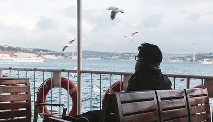 开云平台-字母哥31+14+8内史密斯新高32分 雄鹿赛季横扫步行者