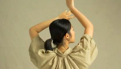 开云平台-字母哥31+14+8内史密斯新高32分 雄鹿赛季横扫步行者